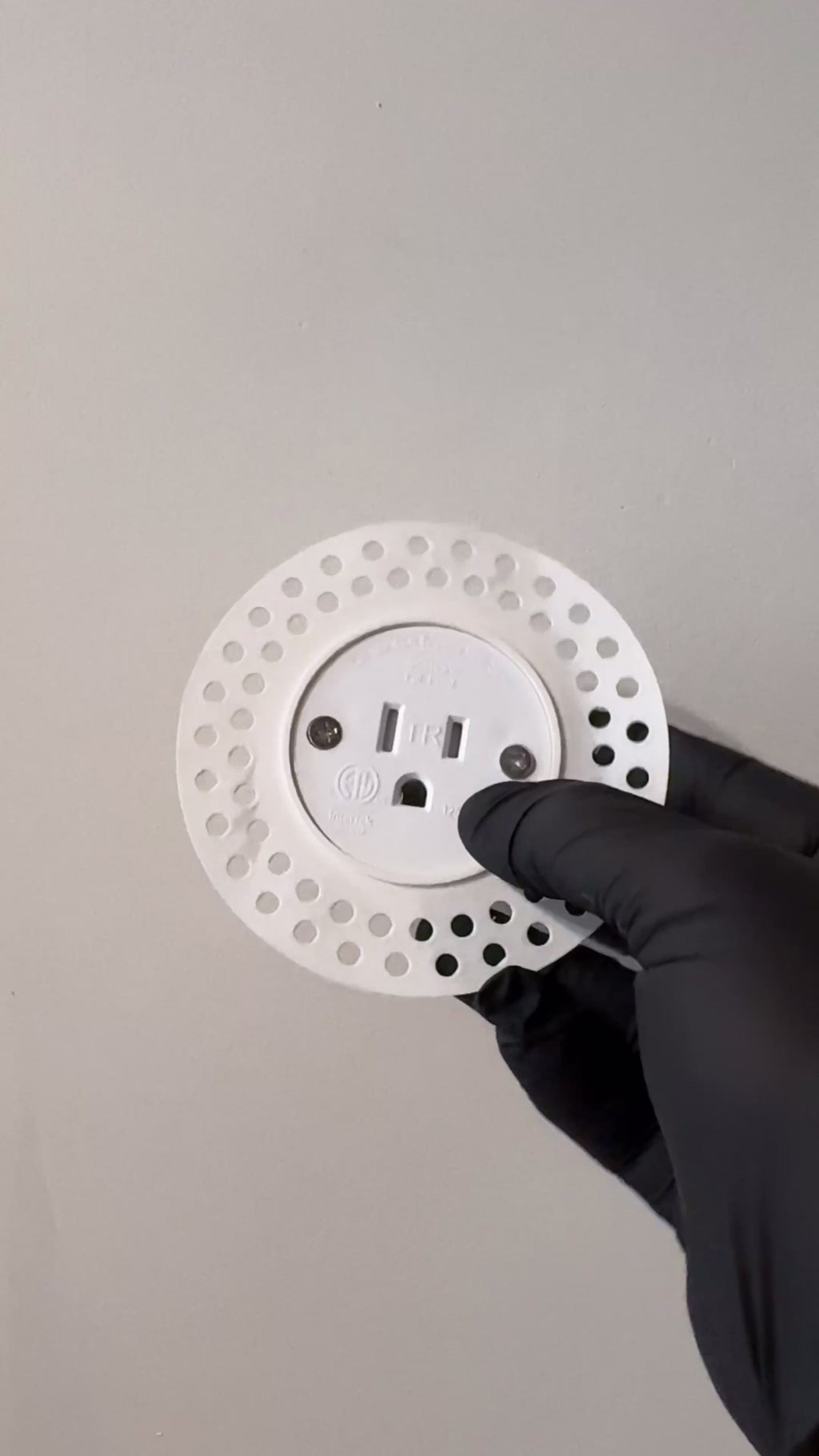 Trimless Flush Outlet Enclosure