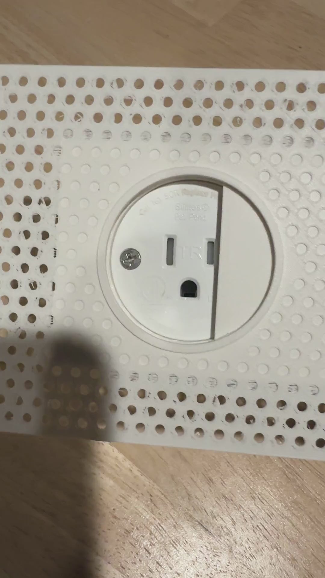 Trimless Concealed Outlet Enclosure with Sliding Lid